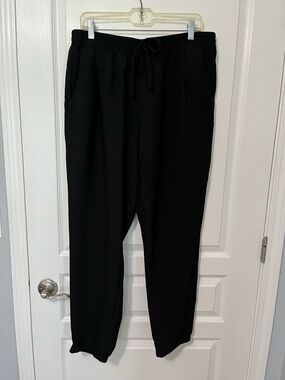 Maurices Black Drawstring Tapered Joggers with pockets